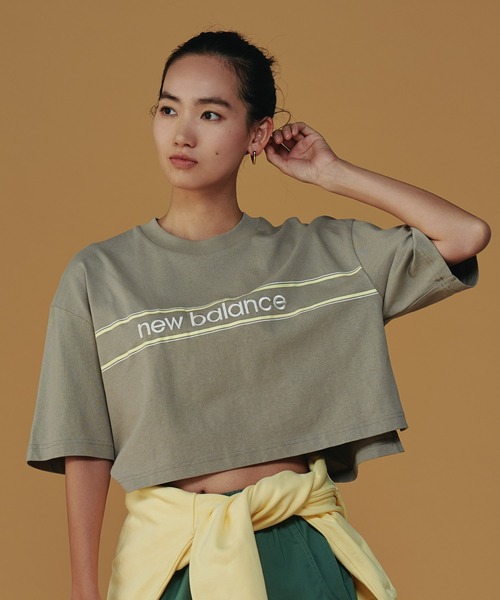 NEW BALANCE（ニューバランス）の「Athletics リニアロゴショートスリーブTシャツ（Tシャツ/カットソー・レディース・ホワイト/グレイッシュベージュ・LARGE/MEDIUM/SMALL）」の2枚目の写真