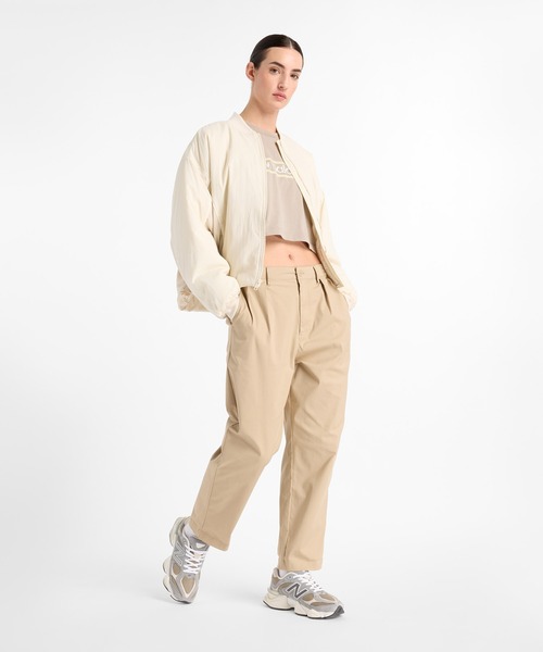 NEW BALANCE（ニューバランス）の「Athletics リニアロゴショートスリーブTシャツ（Tシャツ/カットソー・レディース・ホワイト/グレイッシュベージュ・LARGE/MEDIUM/SMALL）」の3枚目の写真