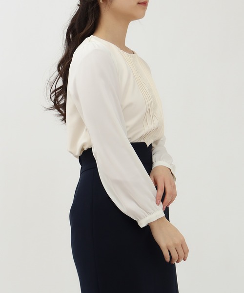 TRUDEA(トルディア)の「センターレースピンタックブラウス(シャツ/ブラウス・レディース・ホワイト/ベージュ・MEDIUM/LARGE)」の6枚目の写真