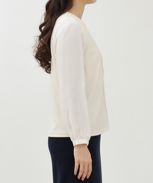 TRUDEA(トルディア)の「センターレースピンタックブラウス(シャツ/ブラウス・レディース・ホワイト/ベージュ・MEDIUM/LARGE)」の14枚目の写真