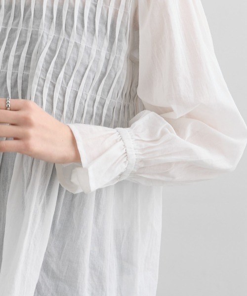 nissen(ニッセン)の「【インド綿】ピンタック使いブラウス(シャツ/ブラウス・レディース・オフホワイト/カーキ・LL/S/M/L)」の17枚目の写真