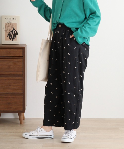Emago（イマゴ）の「EMAGO 小鳥ドット刺繍バルーンパンツ（その他パンツ・レディース・グレー/ブラック/マスタード・FREE）」の4枚目の写真