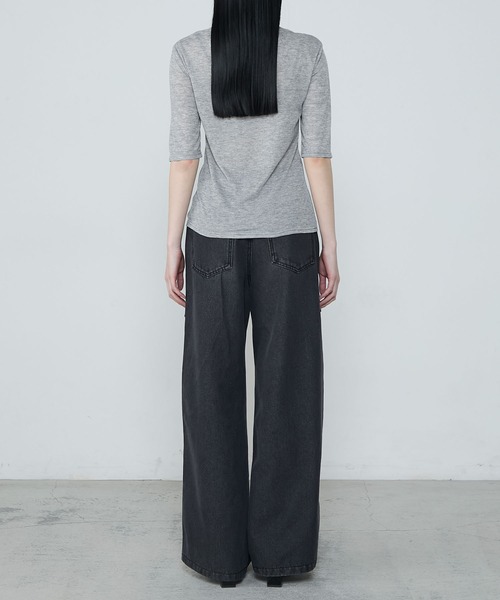 le ELMi(ルエルミ)の「Front twist compact half sleeve tops / フロントツイスト コンパクト ハーフスリーブ トップス(Tシャツ/カットソー・レディース・ブラウン/グレー/ブラック・FREE)」の9枚目の写真