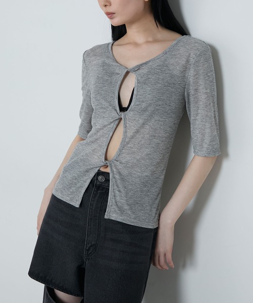 le ELMi(ルエルミ)の「Front twist compact half sleeve tops / フロントツイスト コンパクト ハーフスリーブ トップス(Tシャツ/カットソー・レディース・ブラウン/グレー/ブラック・FREE)」の10枚目の写真