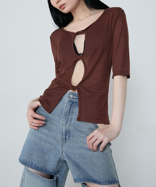 le ELMi(ルエルミ)の「Front twist compact half sleeve tops / フロントツイスト コンパクト ハーフスリーブ トップス(Tシャツ/カットソー・レディース・ブラウン/グレー/ブラック・FREE)」の12枚目の写真