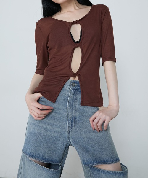 le ELMi(ルエルミ)の「Front twist compact half sleeve tops / フロントツイスト コンパクト ハーフスリーブ トップス(Tシャツ/カットソー・レディース・ブラウン/グレー/ブラック・FREE)」の13枚目の写真