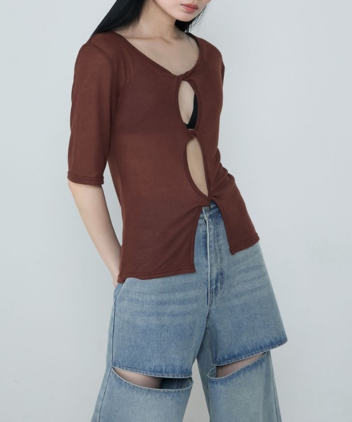le ELMi(ルエルミ)の「Front twist compact half sleeve tops / フロントツイスト コンパクト ハーフスリーブ トップス(Tシャツ/カットソー・レディース・ブラウン/グレー/ブラック・FREE)」の16枚目の写真