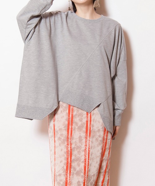 OSMOSIS（オズモーシス）の「裏毛切替プルオーバー（Tシャツ/カットソー・レディース・ライトグリーン/ブラック/ブルー/グレー・ONE SIZE）」の3枚目の写真