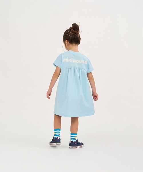 MIKI HOUSE（ミキハウス）の「【WEB限定】バックロゴ半袖ワンピース（ワンピース・キッズ・ライトグリーン/イエロー/ピンク/サックスブルー・120cm/110cm/90cm/130cm/80ｃｍ/100cm/140cm/150cm）」の10枚目の写真