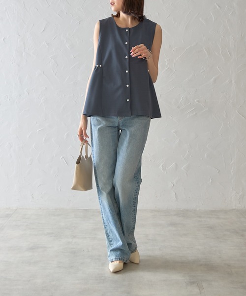 each（イーチ）の「パールボタンペプラムノースリベスト（ベスト・レディース・グレイッシュブルー/オフホワイト/ブラック・FREE）」の16枚目の写真