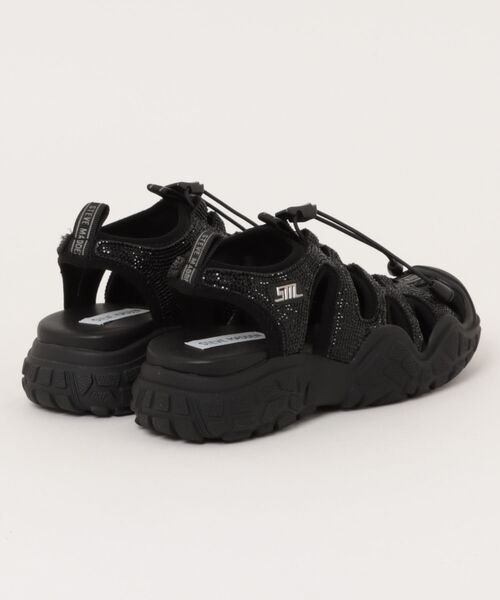STEVE MADDEN(スティーブマデン)の「スポーツサンダル/S.MADDEN MIDNITE-VS(サンダル・レディース・ブラック/シルバー・23.0cm/24.5cm/24.0cm/23.5-24/23.5cm/22.5cm)」の15枚目の写真