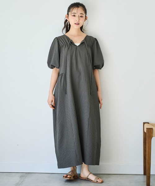 mil（ミル）の「前後2way ボリュームスリーブワンピース（ワンピース・レディース・チャコールグレー/ベージュ/ブラック・XS/S）」の15枚目の写真