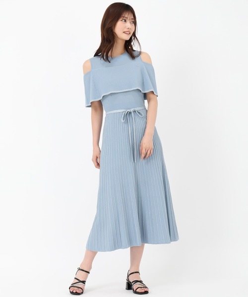 MISCH MASCH(ミッシュマッシュ)の「オフショルラメニットワンピース(ワンピース・レディース・ベージュ/レッド/ブルー・フリ-)」の13枚目の写真