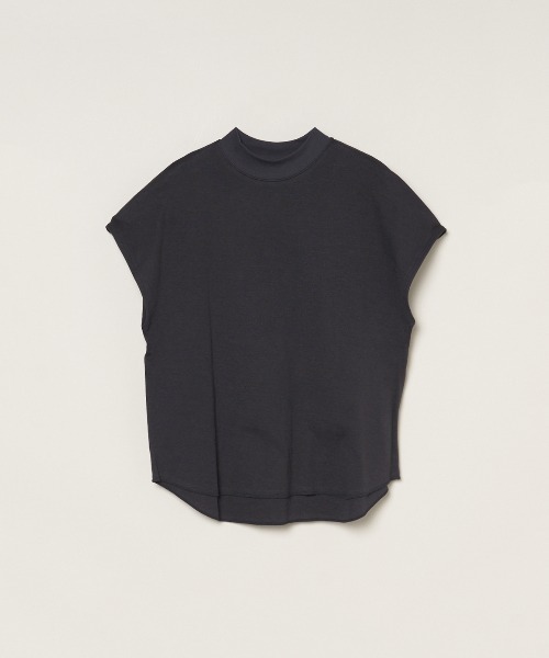 three dots(スリードッツ)の「ダブルガーゼ モックネックTシャツ(Tシャツ/カットソー・レディース・ブラック系その他/グレー系その他/ベージュ・MEDIUM/SMALL)」の1枚目の写真
