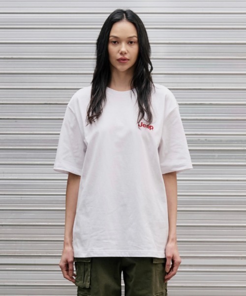 JEEP(ジープ)の「【日本未発売/WEB限定】JEEP(ジープ)/グラフィック バックロゴ ロゴ刺繍 半袖 Tシャツ/M-Logo graphic t-shirt(Tシャツ/カットソー・レディース・ブラック/アイボリー/グリーン/レッド/ホワイト/ライトパープル/ミント/グレー/ブラック系その他/ホワイト系その他・S/M/L/XL)」の11枚目の写真