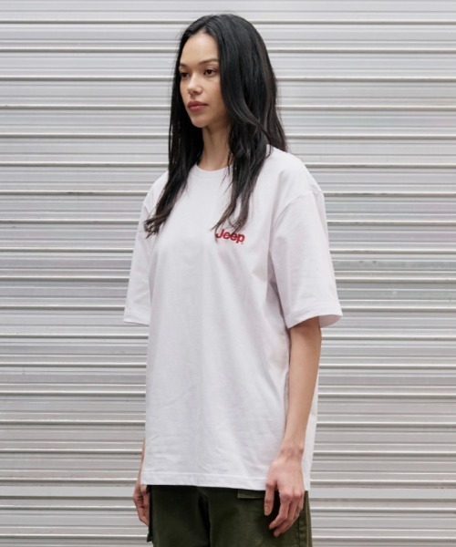 JEEP(ジープ)の「【日本未発売/WEB限定】JEEP(ジープ)/グラフィック バックロゴ ロゴ刺繍 半袖 Tシャツ/M-Logo graphic t-shirt(Tシャツ/カットソー・レディース・ブラック/アイボリー/グリーン/レッド/ホワイト/ライトパープル/ミント/グレー/ブラック系その他/ホワイト系その他・S/M/L/XL)」の12枚目の写真
