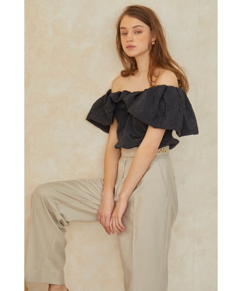 Estella.K(エステラケー)の「Parker Top オフショルケープブラウス(シャツ/ブラウス・レディース・ホワイト/ネイビー/キャメル/レンガ・FREE)」の14枚目の写真