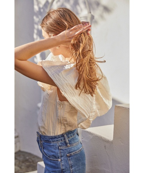 Estella.K(エステラケー)の「Parker Top オフショルケープブラウス(シャツ/ブラウス・レディース・ホワイト/ネイビー/キャメル/レンガ・FREE)」の12枚目の写真