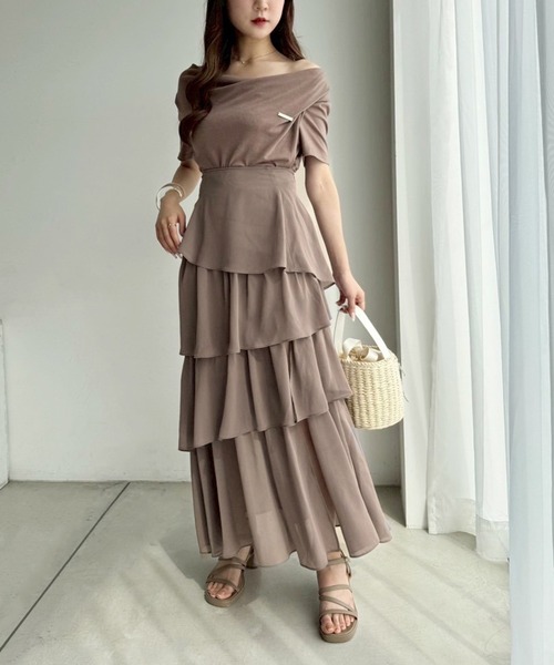 one after another NICE CLAUP（ワンアフターアナザーナイスクラップ）の「スリット入りティアードスカート（スカート・レディース・モカ/サックスブルー/ブラック/ホワイト系その他・FREE）」の5枚目の写真