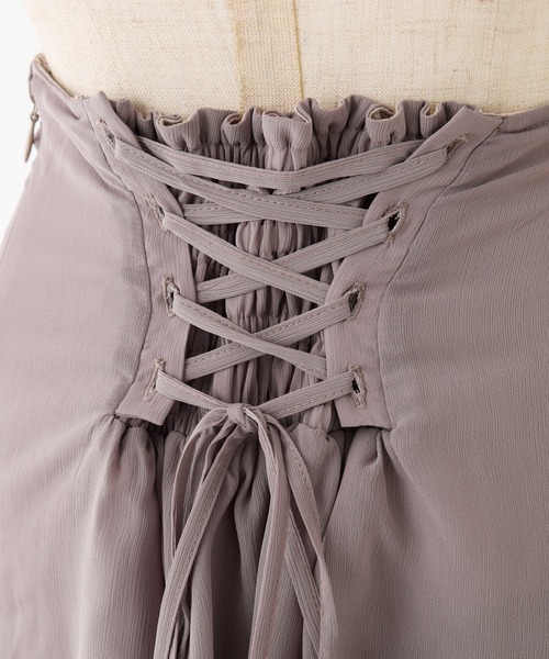 one after another NICE CLAUP（ワンアフターアナザーナイスクラップ）の「スリット入りティアードスカート（スカート・レディース・モカ/サックスブルー/ブラック/ホワイト系その他・FREE）」の17枚目の写真