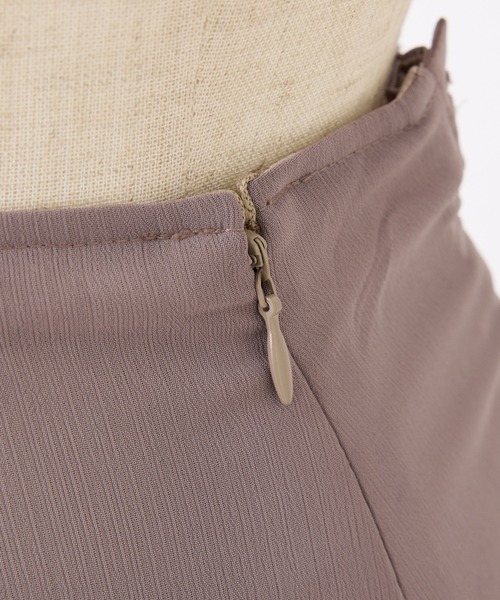 one after another NICE CLAUP（ワンアフターアナザーナイスクラップ）の「スリット入りティアードスカート（スカート・レディース・モカ/サックスブルー/ブラック/ホワイト系その他・FREE）」の18枚目の写真