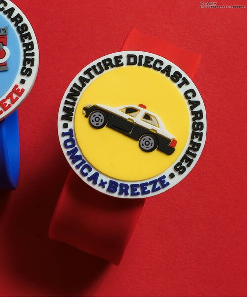 BREEZE(ブリーズ)の「TOMICA×BREEZE クルっと虫よけバンド(アウトドアグッズ・キッズ・レッド/ブルー・FREE)」の2枚目の写真