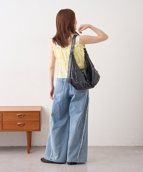 w closet（ダブルクローゼット）の「コットンギャザーキャミ（キャミソール・レディース・オフホワイト/ブラック/イエロー・FREE）」の9枚目の写真