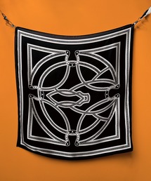 MAISON SELECT（メゾンセレクト）の「5A1 大判スカーフ ヘッドスカーフ 68cm×68cm シルクライク オプティカル ペイズリー チェーン柄  馬（バンダナ/スカーフ）」