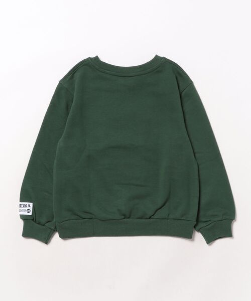 NIKE（ナイキ）の「【NIKE】NKB B NSW P.E. GFX CREW / ナイキ クルーネック ロゴ スウェット キッズ用（スウェット・キッズ・グリーン/グレー・105cm/110cm/115cm/120cm）」の3枚目の写真