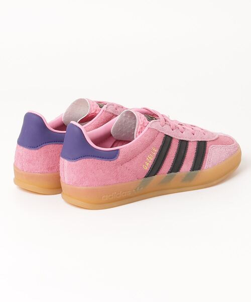 adidas（アディダス）の「ガゼル インドア / Gazelle Indoor / スニーカー アディダスオリジナルス adidas Originals（スニーカー・レディース・ピンク・24.5cm/28.0cm/28.5cm/29.0cm/23.0cm/23.5cm/24.0cm/26.5cm/27.0cm/27.5cm/22.0cm/22.5cm/25.0cm/25.5cm/26.0cm）」の2枚目の写真