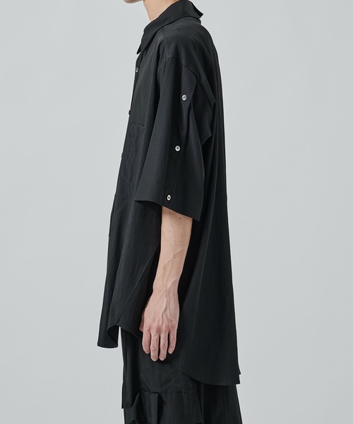 UJOH（ウジョー）の「【UJOH HOMME】別注 Full Open Half Sleev Shirt（シャツ/ブラウス・メンズ・ベージュ/ブラック・4/5）」の8枚目の写真