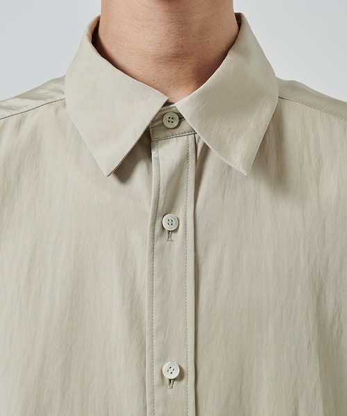 UJOH（ウジョー）の「【UJOH HOMME】別注 Full Open Half Sleev Shirt（シャツ/ブラウス・メンズ・ベージュ/ブラック・4/5）」の18枚目の写真