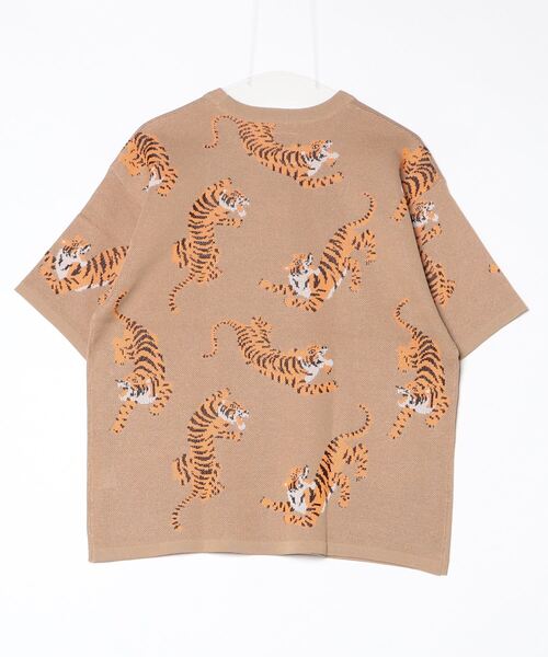 BEAVER（ビーバー）の「B omnivore/ビーオムニボー  RNトラ総柄WJQD クルーネックS/S（Tシャツ/カットソー・メンズ・ベージュ/チャコールグレー・M/L/XL）」の12枚目の写真