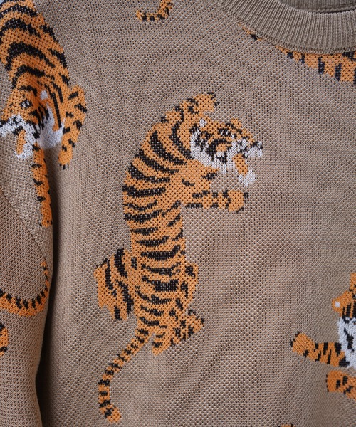 BEAVER（ビーバー）の「B omnivore/ビーオムニボー  RNトラ総柄WJQD クルーネックS/S（Tシャツ/カットソー・メンズ・ベージュ/チャコールグレー・M/L/XL）」の11枚目の写真