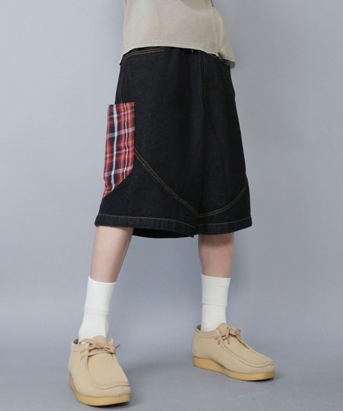 SPINNS（スピンズ）の「ゆったりシルエット！バルーンデニムハーフパンツ/チェック/ユニセックス（デニムパンツ・メンズ・ネイビー系/ブラック×レッド・L/M）」の18枚目の写真