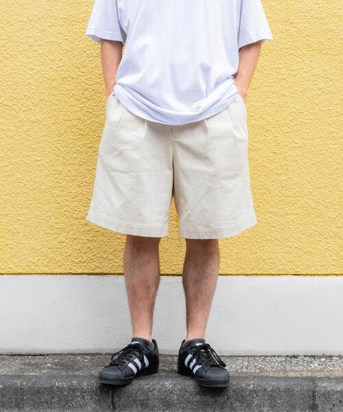 URBAN RESEARCH（アーバンリサーチ）の「Wide Dad　DAD EASY CHINO SHORTS（その他パンツ・メンズ・ネイビー/アイボリー・1/2）」の5枚目の写真