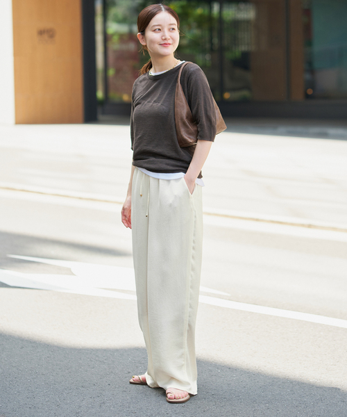 IENA（イエナ）の「サテンリラックスパンツ（その他パンツ・レディース・ネイビー/ブラウン/アイボリー・36/34/38）」の12枚目の写真