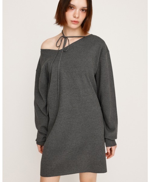SLY（スライ）の「ASYMMETRY NECK LOOSE OP アシンメトリー ネック ルーズ ワンピース 秋服 冬服（ワンピース・レディース・杢グレー/アイボリー/ブラック・FREE）」の3枚目の写真