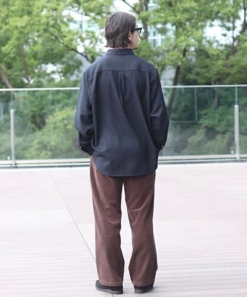 B:MING by BEAMS（ビーミングバイビームス）の「ポリエステル ツイル ボタンダウン シャツ（シャツ/ブラウス・メンズ・チャコールグレー/ネイビー・S/M/L/XL）」の4枚目の写真