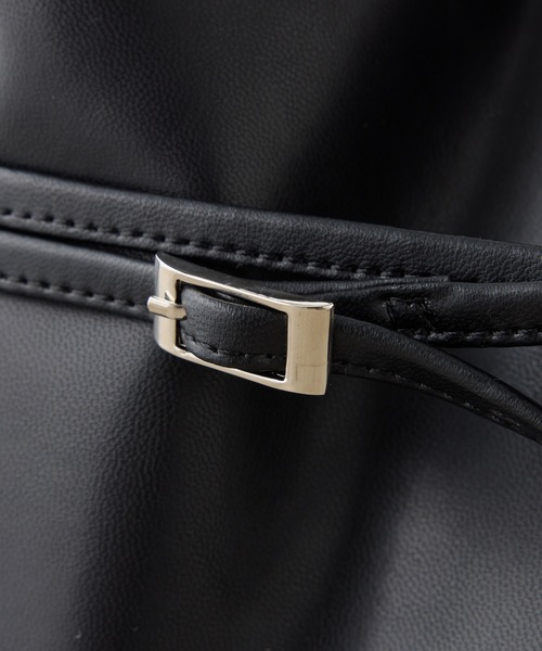 PAPILLONNER（パピヨネ）の「ベルトワンハンドルトート（トートバッグ・レディース・ベージュ/ブラック・FREE）」の9枚目の写真
