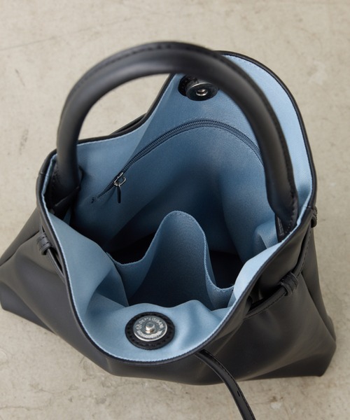 PAPILLONNER（パピヨネ）の「ベルトワンハンドルトート（トートバッグ・レディース・ベージュ/ブラック・FREE）」の15枚目の写真