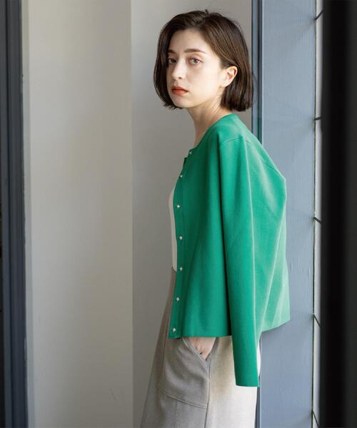 OPAQUE.CLIP（オペークドットクリップ）の「スナップボタンニットカーディガン【UVケア/洗濯機OK】《6col/S～LL》（カーディガン/ボレロ・レディース・アイボリー/ブラック/ネイビー系5/グリーン/キャメル/ボルドー・36/38/40/42）」の9枚目の写真