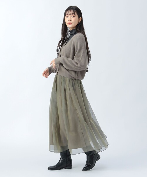 BEAMS HEART（ビームスハート）の「【セットアイテム】Vネック ニットカーディガン × シアー フレアスカート（ワンピース・レディース・カーキ/ブラック/グレー・FREE）」の17枚目の写真