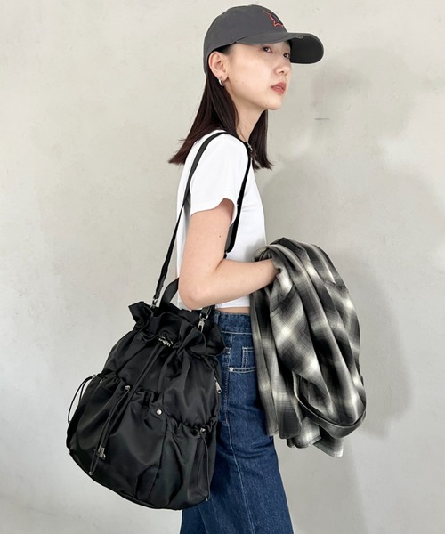 THE NORTH FACE（ザノースフェイス）の「国内未発売 THE NORTH FACE(ザ・ノースフェイス)/3WAY 巾着型 ショルダー ボディバッグ リュック バックパック/BONNEY PACK M（バックパック/リュック・レディース・ブラック/クリーム/ピンク/ブラック系その他/グレー・FREE）」の21枚目の写真