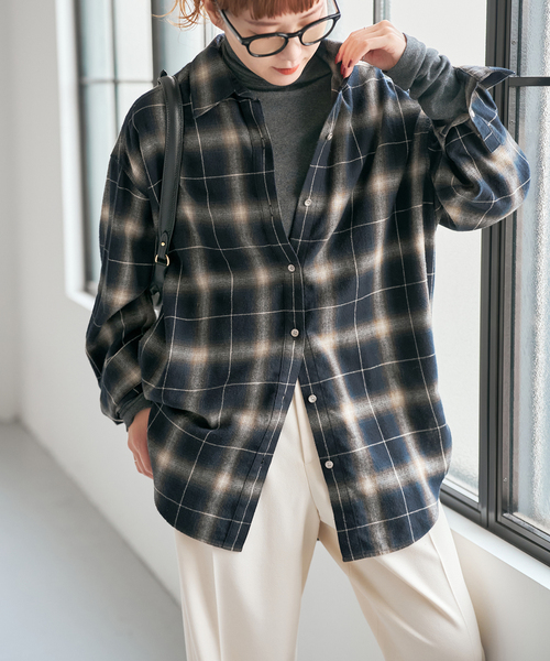 Spick & Span（スピックアンドスパン）の「メタルボタンオンブレーチェックルーズシャツ（シャツ/ブラウス・レディース・その他4/その他2/マルチ・FREE）」の9枚目の写真