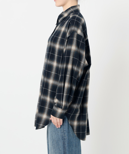 スピックアンドスパン　メタルボタンオンブレーチェックルーズシャツ メタルボタンオンブレーチェックルーズシャツ（シャツ／ブラウス