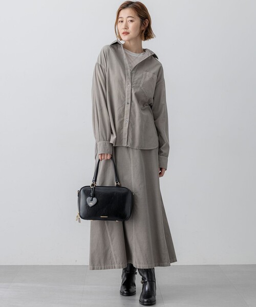 23区 L（ニジュウサンクオオキイサイズ）の「コットン コーデュロイ シャツ（シャツ/ブラウス・レディース・ライトグレー系/ピンク系/ダルブルー系/ホワイト系・44/46/48）」の13枚目の写真