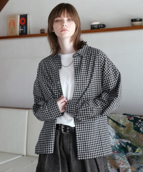 ROCHEM（ローシェン）の「ルーズシルエット短丈ストライプ/ミニチェックシャツ（シャツ/ブラウス・メンズ・ブルー/ブラウン/ネイビー/ブラック系/ホワイト系・L/M/S/XS）」の3枚目の写真