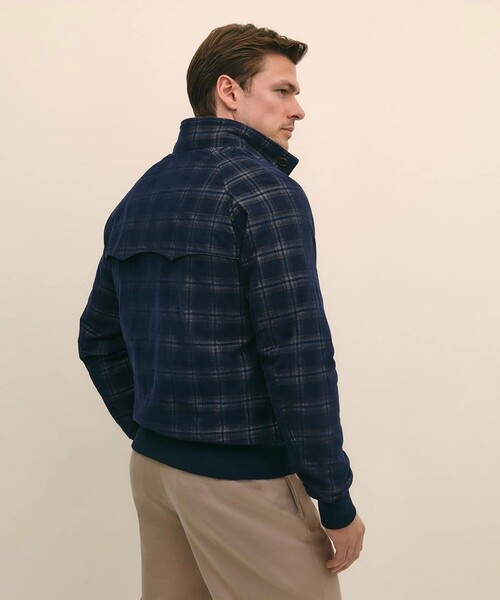 BROOKS BROTHERS(ブルックスブラザーズ)の「コットンコーデュロイ GFロゴ チェック キルティング ボマージャケット(ブルゾン・メンズ・ブルー・LARGE/MEDIUM/SMALL/X-LARGE)」の2枚目の写真