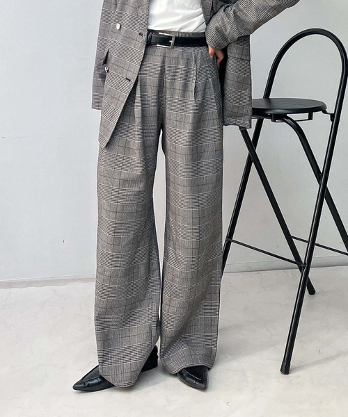 AS KNOW AS plus(アズノゥアズプラス)の「♪タックストレートスラックスパンツ セットアップ可能(スラックス・レディース・グレー系/ブラック/ブラウン系/ブラウン・FREE)」の8枚目の写真